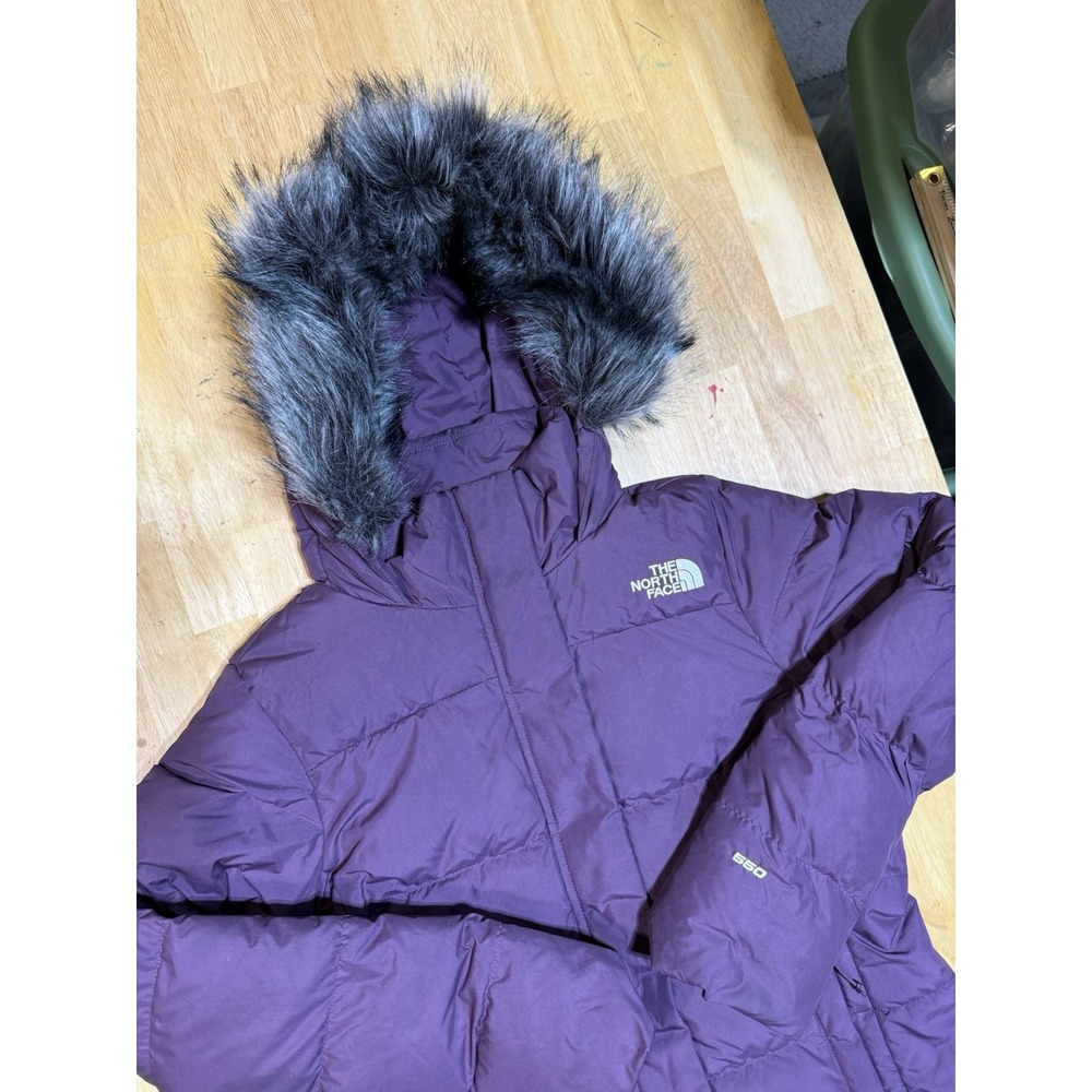 The North Face Womens Medium Purple 550 Down Puffer Parka Faux Fur Hood Coat